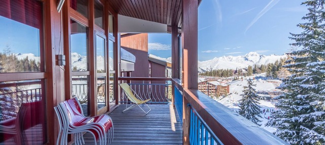Large apartment on the snow front with beautiful Mont Blanc view at ARC 1800 in Bourg-Saint-Maurice