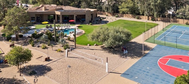 Lavish Estate w/THREE Sport Courts & Home Theater in Scottsdale