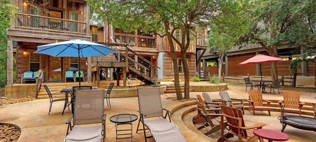 Life is Gruene-Riverfront Luxury-1Mi To GrueneHall in New Braunfels