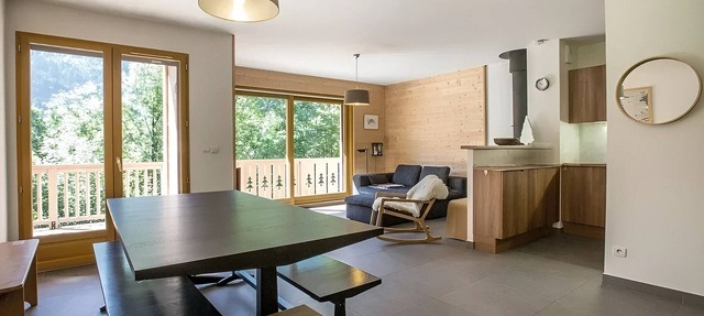 Modern semi-chalet, 3*, pets allowed, garage, near gondolas in La Clusaz