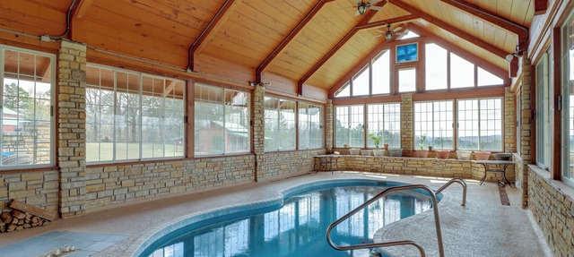 Mountain Views + Shared Pool: Ozarks Family Home in Shirley