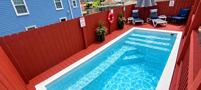 NOLA King with Pool, Movie Theater and Game room in New Orleans