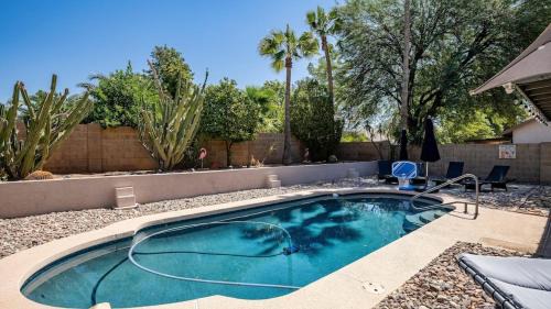 North Phoenix 4 Bdrm Vacation Home wPool Games in Phoenix