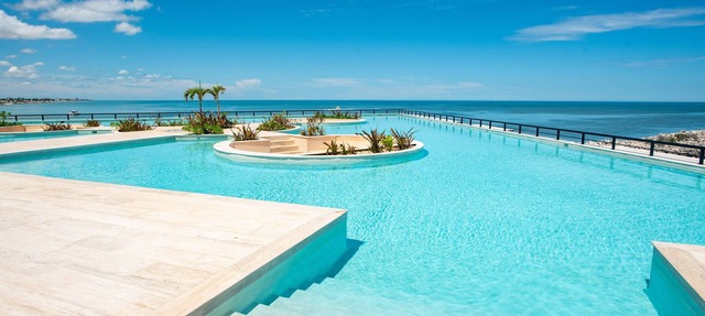 Ocean and Marina views from this fantastic condo in Progreso