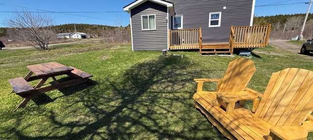 Oceanview Charming 3-bedroom cottage with WiFi in delightful Back Bay in Back Bay