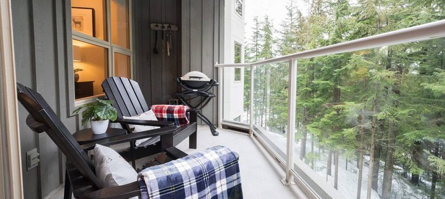 Peaceful Forest View A/C Pool BBQ Netflix | The Suite Life Whistler at Aspens in Whistler