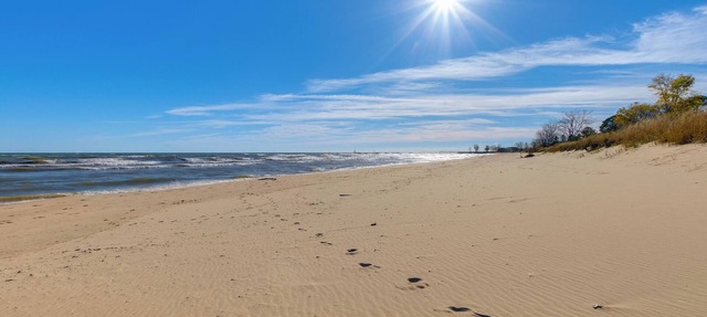 Pet Friendly! Steps to Beach - ‘Lakeview Cottage’ in Two Rivers