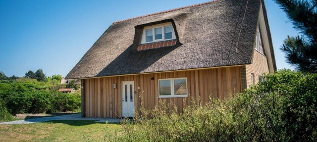 Platte Duun is situated in a unique location in the dunes between Nes and Buren. in Buren