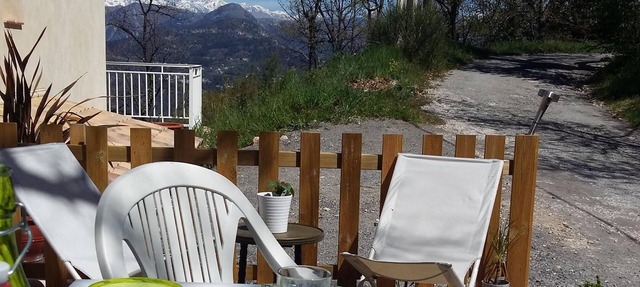 Pleasant studio, between sea and mountains, near Nice in Bouyon