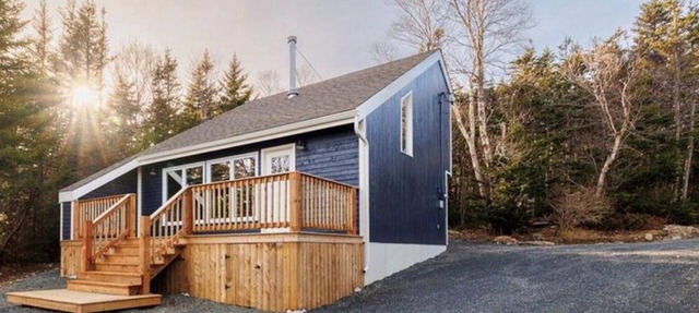 Pondside Haven in Tors Cove