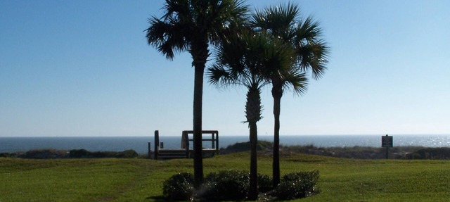 Poolside Sailmaker Condo at Summer Beach! in Amelia