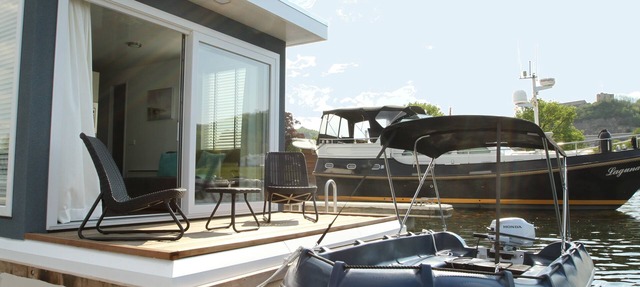 Private island: rest on the water near the bustling center of Maastricht in Maastricht