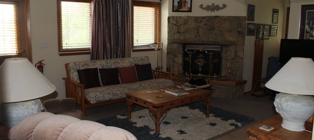 Prow'd House Bed & Breakfast in Wimberley