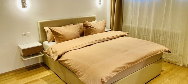 Rental-Private Bathroom-Park view in Leonberg