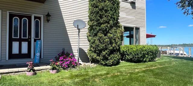 Riverside Retreat, sit back and relax.:-) in Sault Ste. Marie