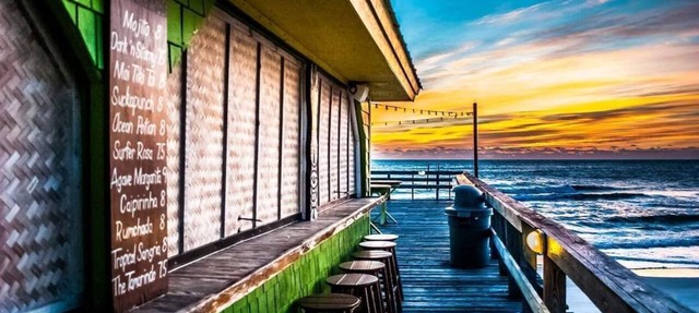 ~ SeaMist Seas for the Off-Season - Pool, Steps to Oceanfront Tiki Bar in Carolina Beach