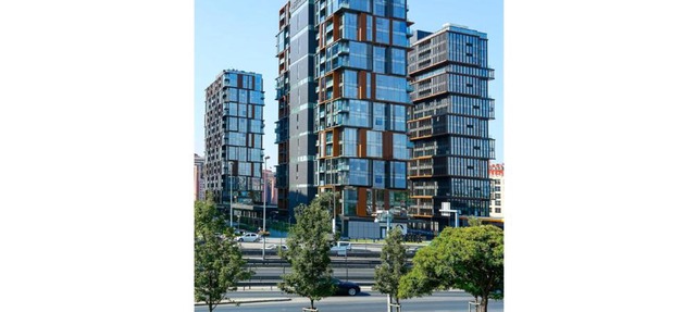 Secure Central Eclectic 1BRs in Luxury Residence w 2 Pools Gym Sauna Basketball Court Meeting Room Free Parking Concierge close to Istanbul Expo Center in Mustafakemalpasa