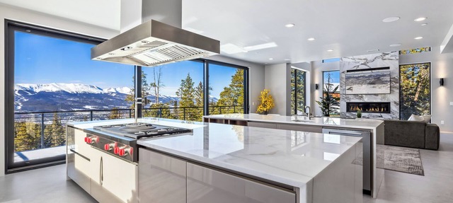 Ski for Free in your Backyard! 30+ Day Rental in Breckenridge