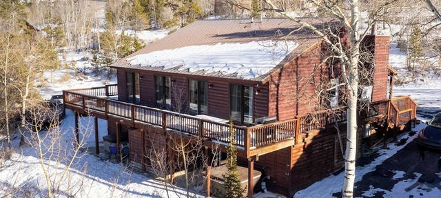 Spacious 11BR Cabin for Groups | Near Granby Ranch in Granby