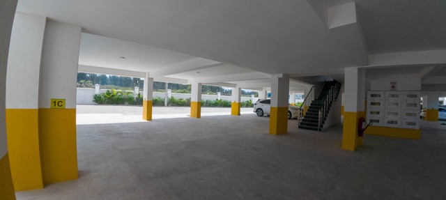 Spacious 3-bedroom apartment in serene Nyali with AC and gym in Nyali