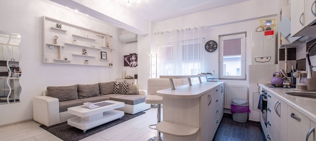 Studio Apartment Militari Residence Bucharest M1 in București