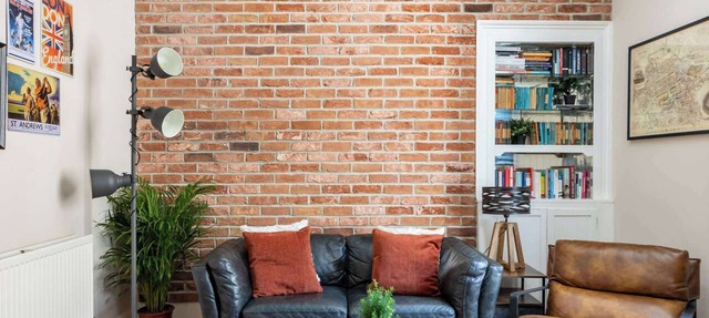 Stylish 2BR Walk to Edinburgh Castle in Edinburgh