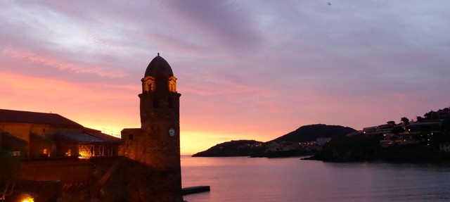 Sunny first line apartment on the beach 3 *, wifi, air conditioning in Collioure