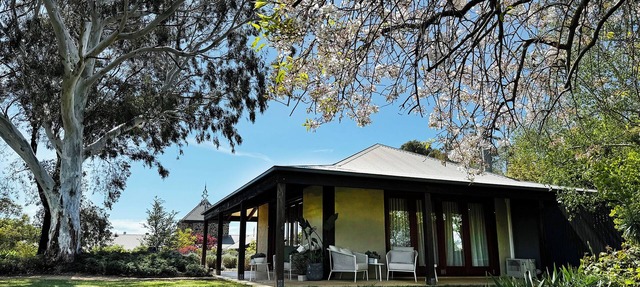 The Pavilion Yarra Valley pet friendly luxury retreat & boutique wedding venue in Coldstream