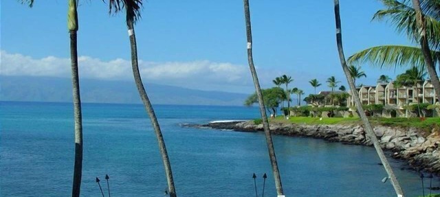 The Ultimate Oceanfront Experience. Tropical Luxury And Spectacular View in Lahaina