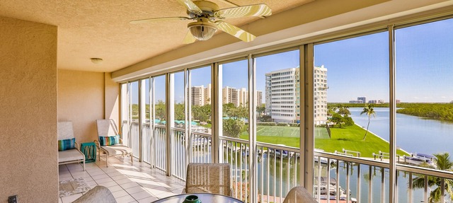 Updated Vanderbilt Beach Condo with Great Views. in Naples