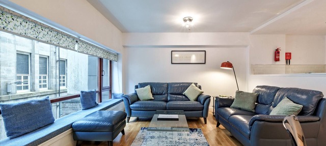 Vienna Apartments - two bedroom in Glasgow