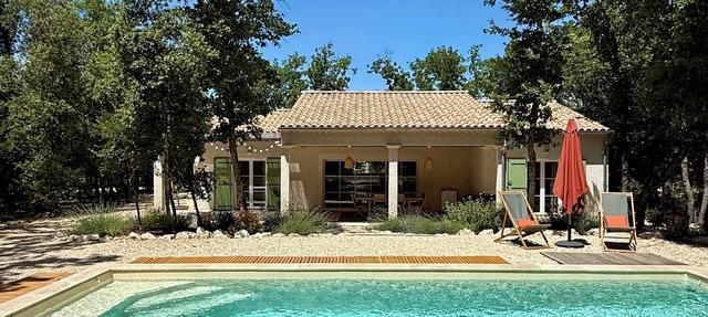 Villa aux Oiseaux, nestled in an oak forest in the Ardèche. Sleeps 8 in Labastide-de-Virac