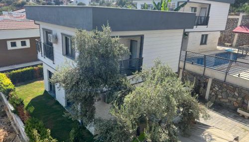 ViLLA CEYLAN 3