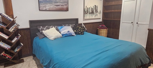 warm and cozy studio in Waterloo