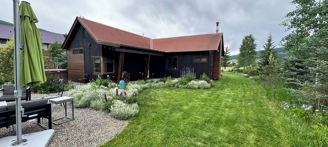 Your Summer Escape: Cozy Ranch, Hot Tub Bliss, and Town Shuttle Steps Away! in Crested Butte