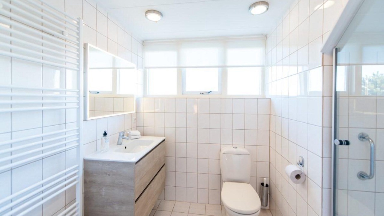 Photo of Bathroom in Buren