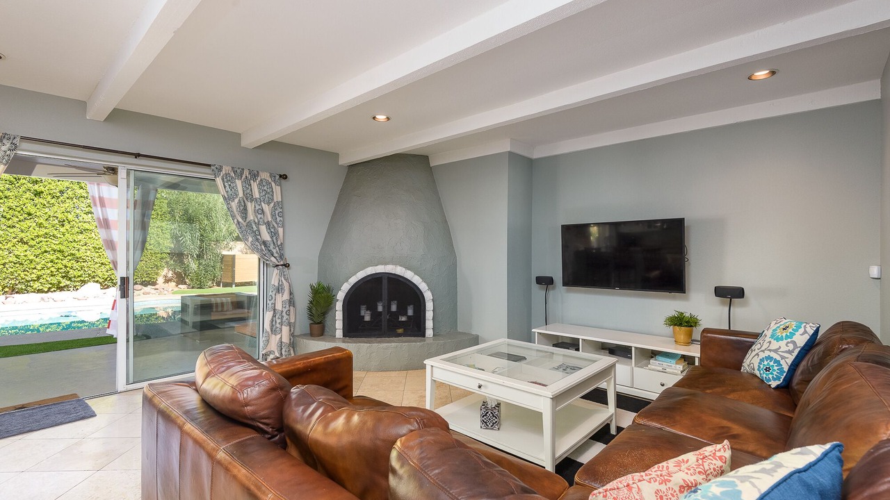 Photo of Livingroom in Raskin Estates