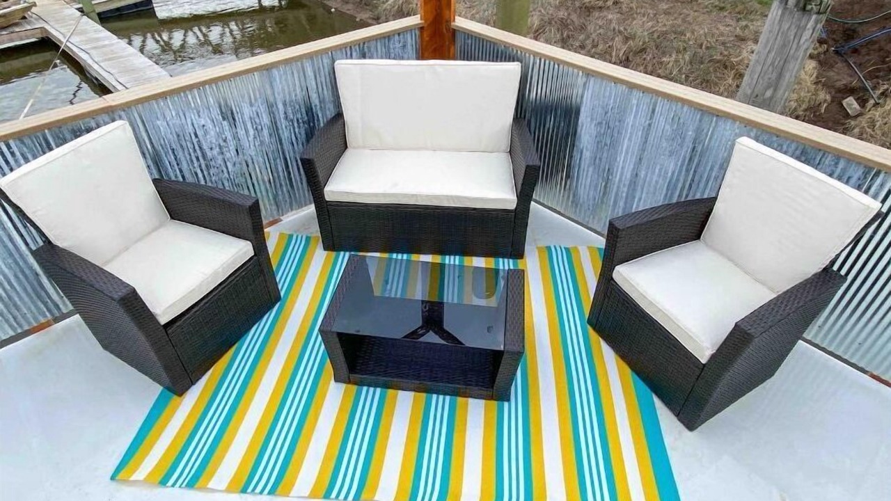 Photo of Patio Balcony in East Dubuque
