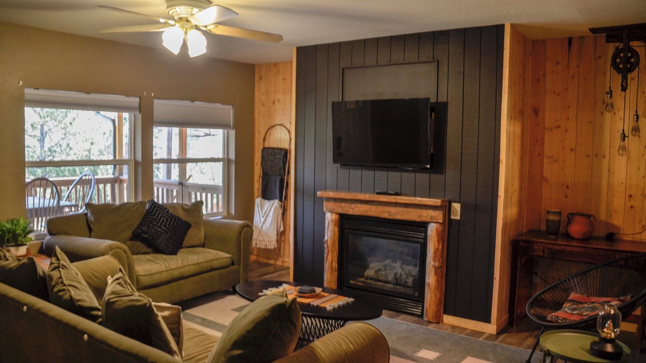 Photo of Livingroom in Drake