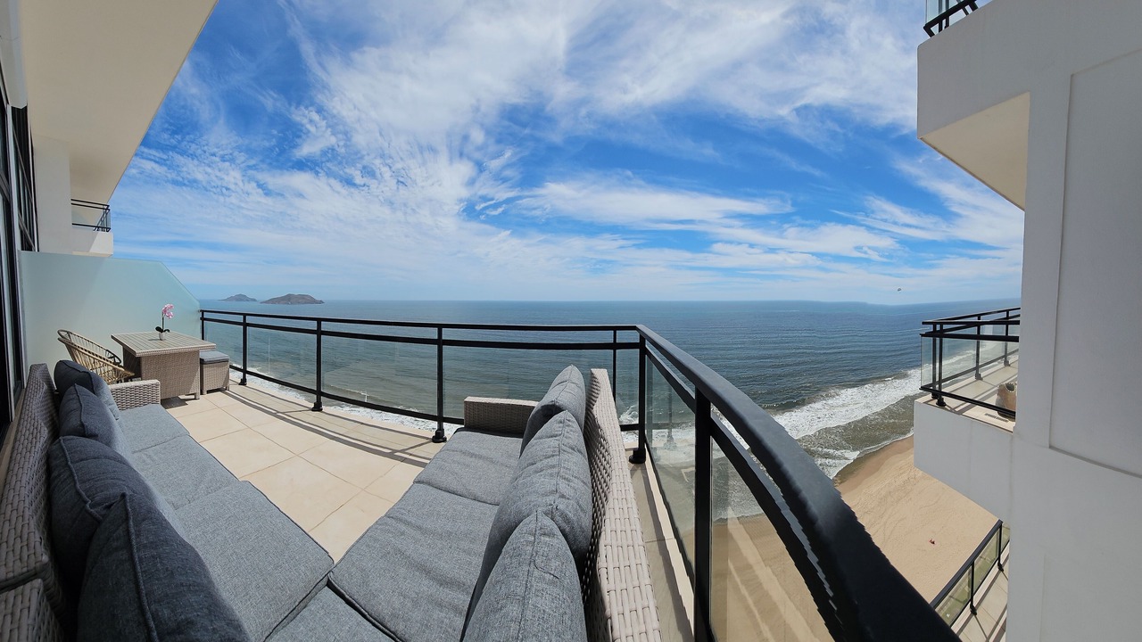 Photo of Outdoor in Cerritos