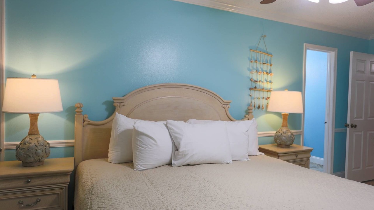 Photo of Bedroom in Madeira Beach