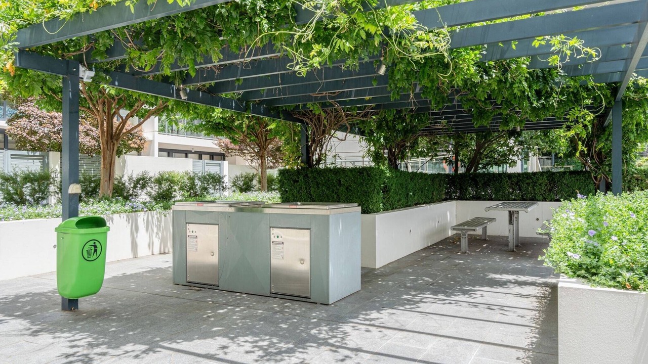 Photo of Outdoor in Lyneham