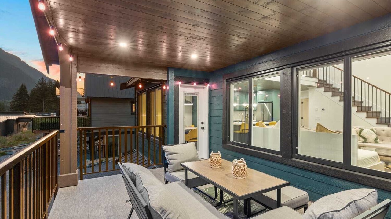 Photo of Patio Balcony in Sunshine Valley