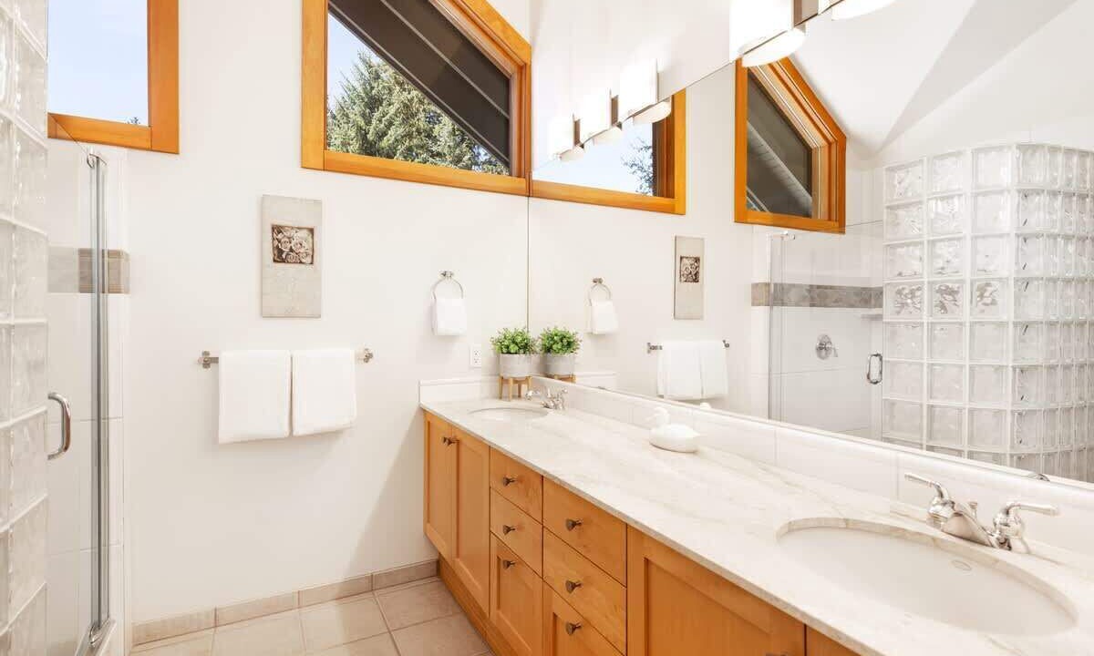 Photo of Bathroom in Nicklaus North