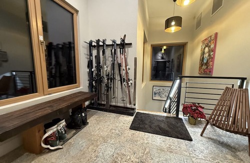 Mount Crested Butte Apartment | Couples Retreat|Hot Tub |270 degree Views | Firepit