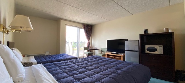 Westwind Motor Inn in Drayton Valley