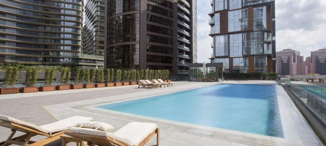 Secure Luxury Residence 1BR w/2Pools,Sauna,Gym,Concierge,Parking in Istanbul