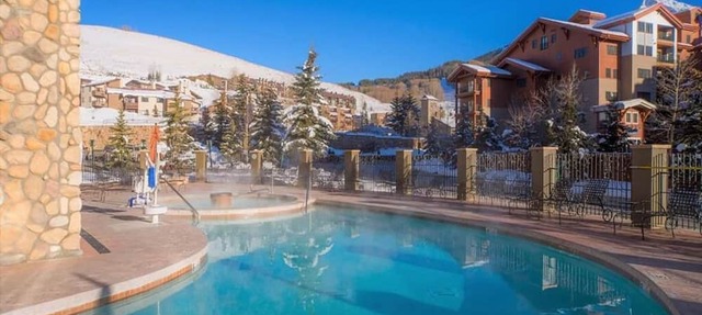 Grand Lodge Hotel | 1 Bedroom | Walk to the Lifts | Outdoor Pool & Hot Tub | Gym in Mt. Crested Butte