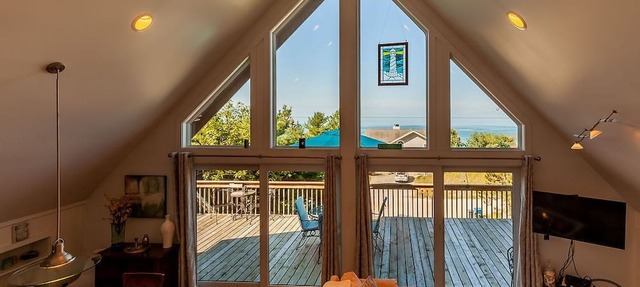 Gone Coastal: A Lake Michigan Beach House in Montague