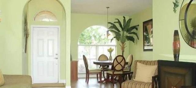 Large 3 Brd Briarwood Lake-View Pool Villa NEWLY renovated Bathroom in Naples